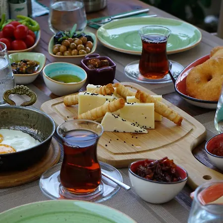 Hotel Zeytin 2*